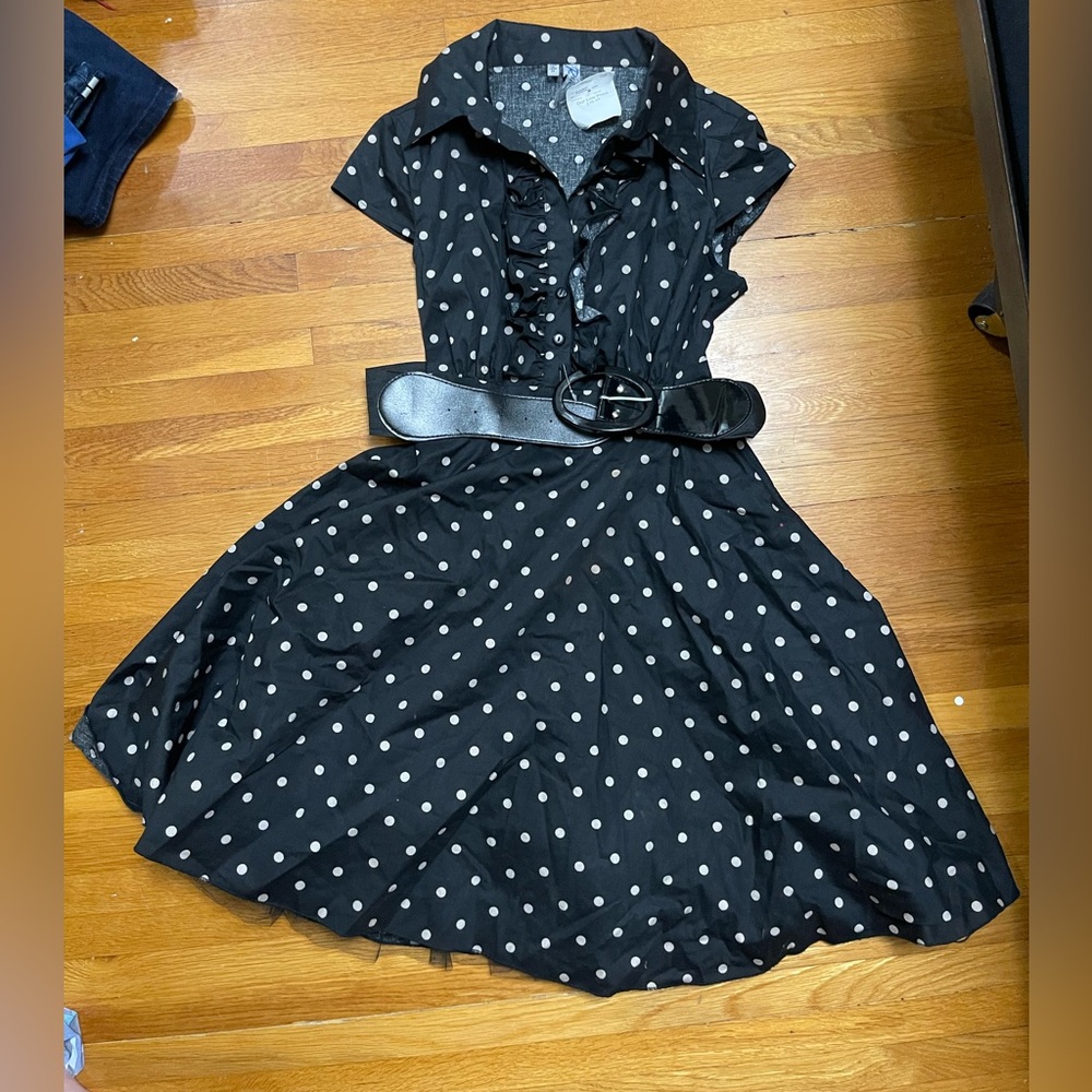 Fit Flare Dress Lg 50s Pinup Black Polka Dot Ruffles Pleats Y2K cap sleeve